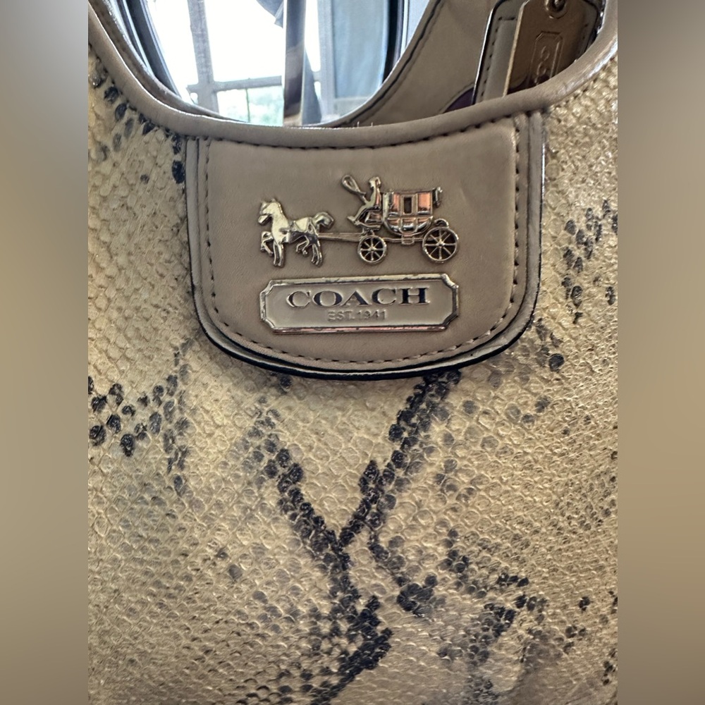 EUC Coach Madison Python Embossed Maggie Shoulder Bag - Picture 7 of 16
